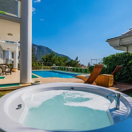 Milez Sultan Luxury By Solo