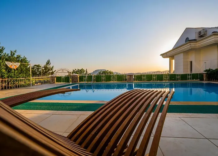 Villa Milez Sultan Luxury By Solo